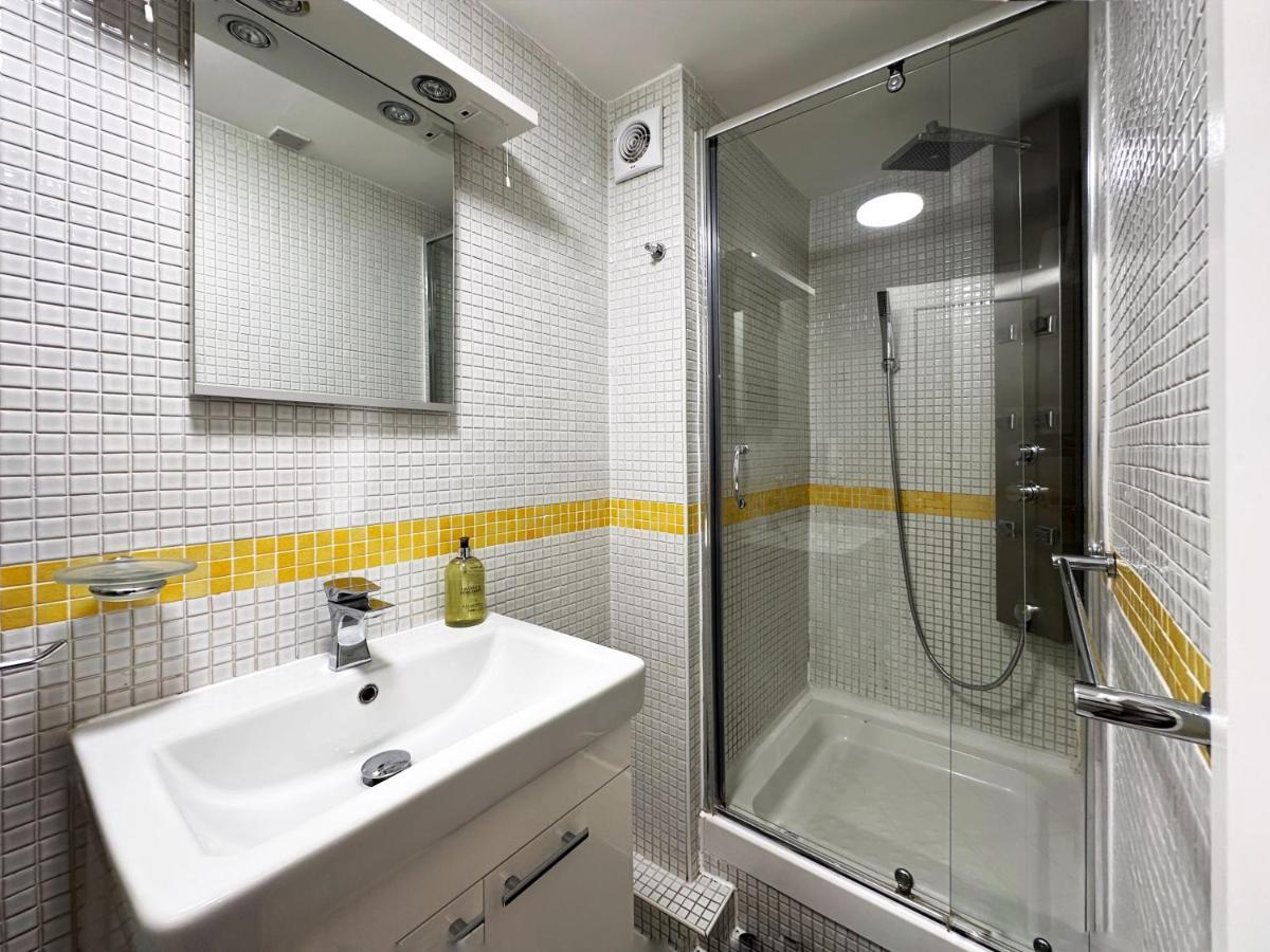Chic Apartment In Mayfair Лондон Екстериор снимка